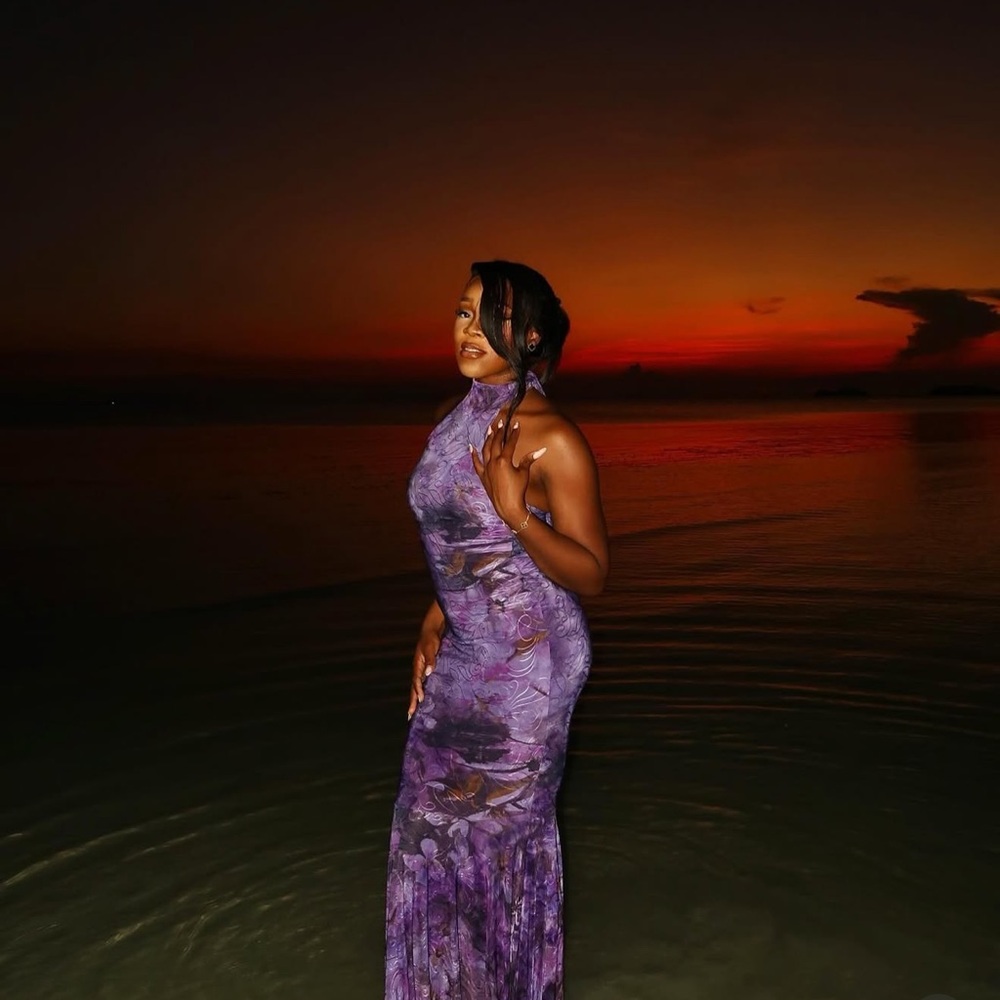 Elegant Purple Evening Gown - Picture 2 of 4